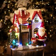 Керамическая фигурка Рождественский дом 37,5х20х42,5 см Керамическая фигурка Рождественский дом 37,5х20х42,5 см