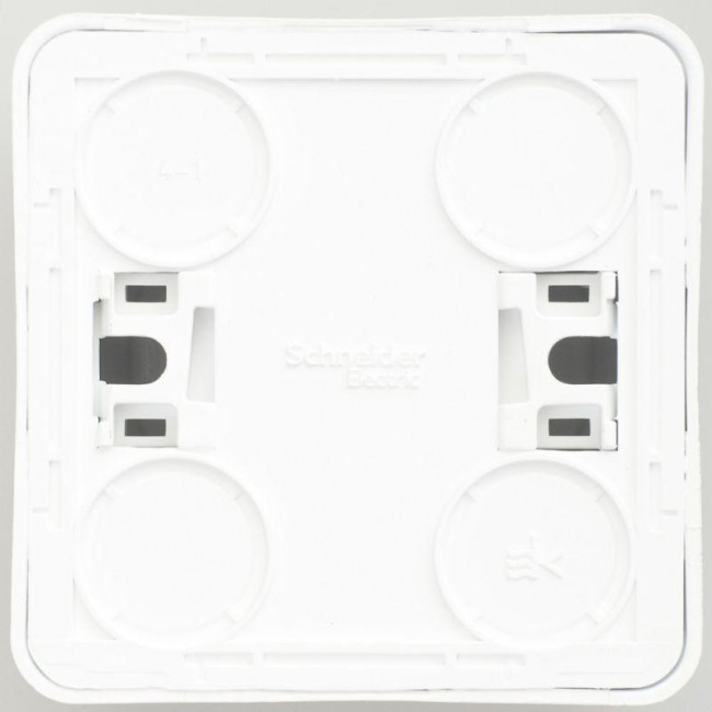 Розетка 1-м ОП Этюд 16А IP20 250В без заземл. без защ. шторок бел. SE PA16-001B Розетка 1-м ОП Этюд 16А IP20 250В без заземл. без защ. шторок бел. SE PA16-001B