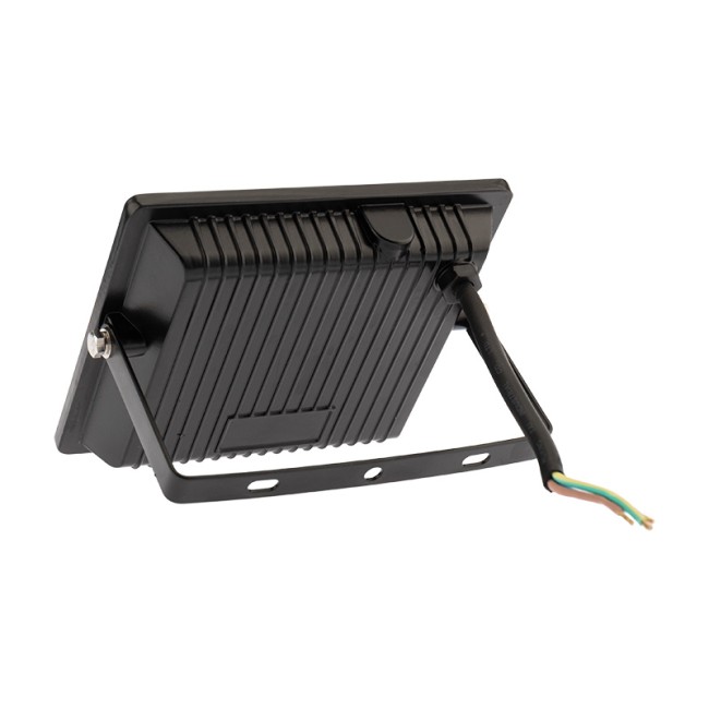 Прожектор светодиодный СДО 30Вт 2400Лм 6500К холодный свет, черный корпус REXANT Прожектор светодиодный СДО 30Вт 2400Лм 6500К холодный свет, черный корпус REXANT