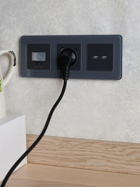 Датчик движения BRITE ДС10-1-БрГ механизм графит IEK BR-MS10-N-150-05-K53 Датчик движения BRITE ДС10-1-БрГ механизм графит IEK BR-MS10-N-150-05-K53