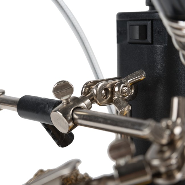 Держатель Третья рука, МАСТЕР, 3 зажима, лупа 90мм (3х), подставка паяльника, стенд припоя, LED подсветка REXANT Держатель Третья рука, МАСТЕР, 3 зажима, лупа 90мм (3х), подставка паяльника, стенд припоя, LED подсветка REXANT