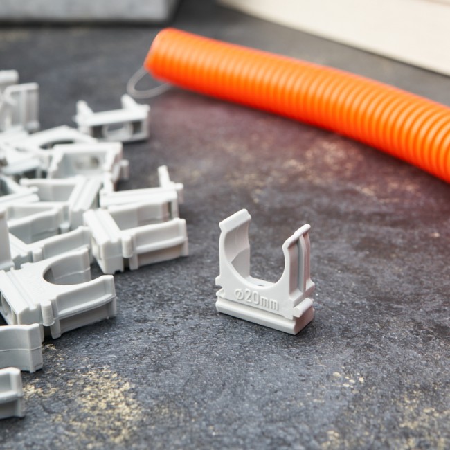 Крепеж-клипса для трубы ø 20 мм серая (10 шт./уп.) REXANT Крепеж-клипса для трубы ø 20 мм серая (10 шт./уп.) REXANT