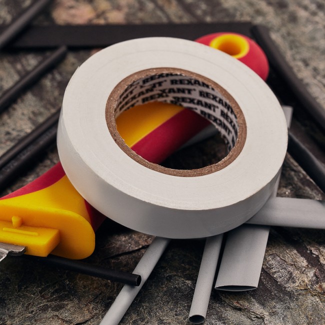 Изолента ПВХ REXANT 15 мм х 25 м, белая, упаковка 5 роликов Изолента ПВХ REXANT 15 мм х 25 м, белая, упаковка 5 роликов