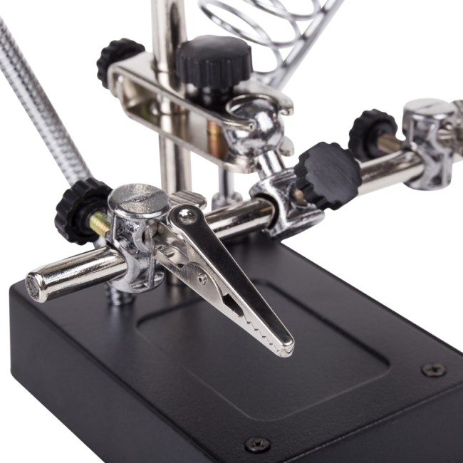 Держатель Третья рука, 2 зажима, лупа 90мм (2.5х) + 2х34мм, подставка паяльника, LED подсветка REXANT Держатель Третья рука, 2 зажима, лупа 90мм (2.5х) + 2х34мм, подставка паяльника, LED подсветка REXANT