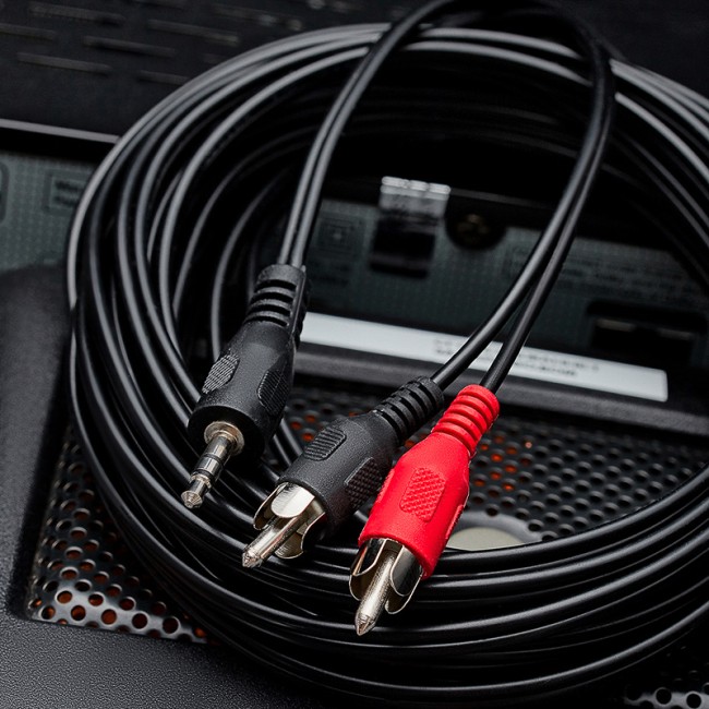 Шнур Стерео 3,5мм - 2 RCA, 7м REXANT Шнур Стерео 3,5мм - 2 RCA, 7м REXANT