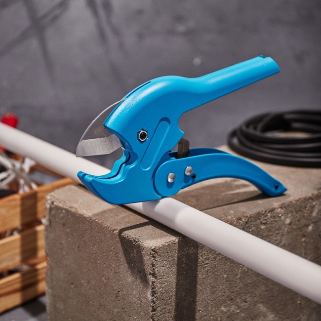 Труборез для пластиковых труб 42 мм REXANT RSA-SK5 Труборез для пластиковых труб 42 мм REXANT RSA-SK5