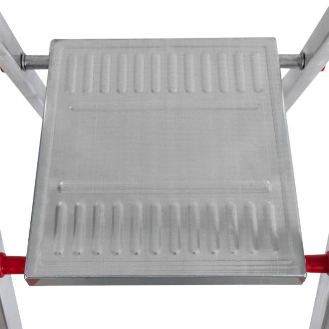 Стремянка алюминиевая 7 ступенек REXANT Стремянка алюминиевая 7 ступенек REXANT