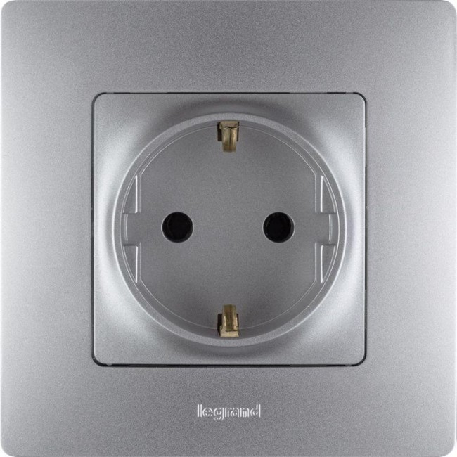 Розетка 1-м СП Etika 16А IP20 250В 2P+E с заземл. немецк. стандарт винтов. клеммы механизм алюм. IEK 672421 Розетка 1-м СП Etika 16А IP20 250В 2P+E с заземл. немецк. стандарт винтов. клеммы механизм алюм. IEK 672421